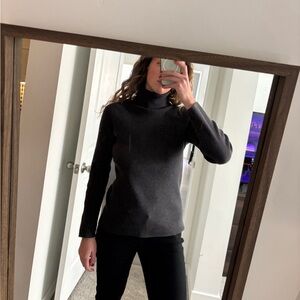 Eddie Bauer turtleneck sweater - charcoal